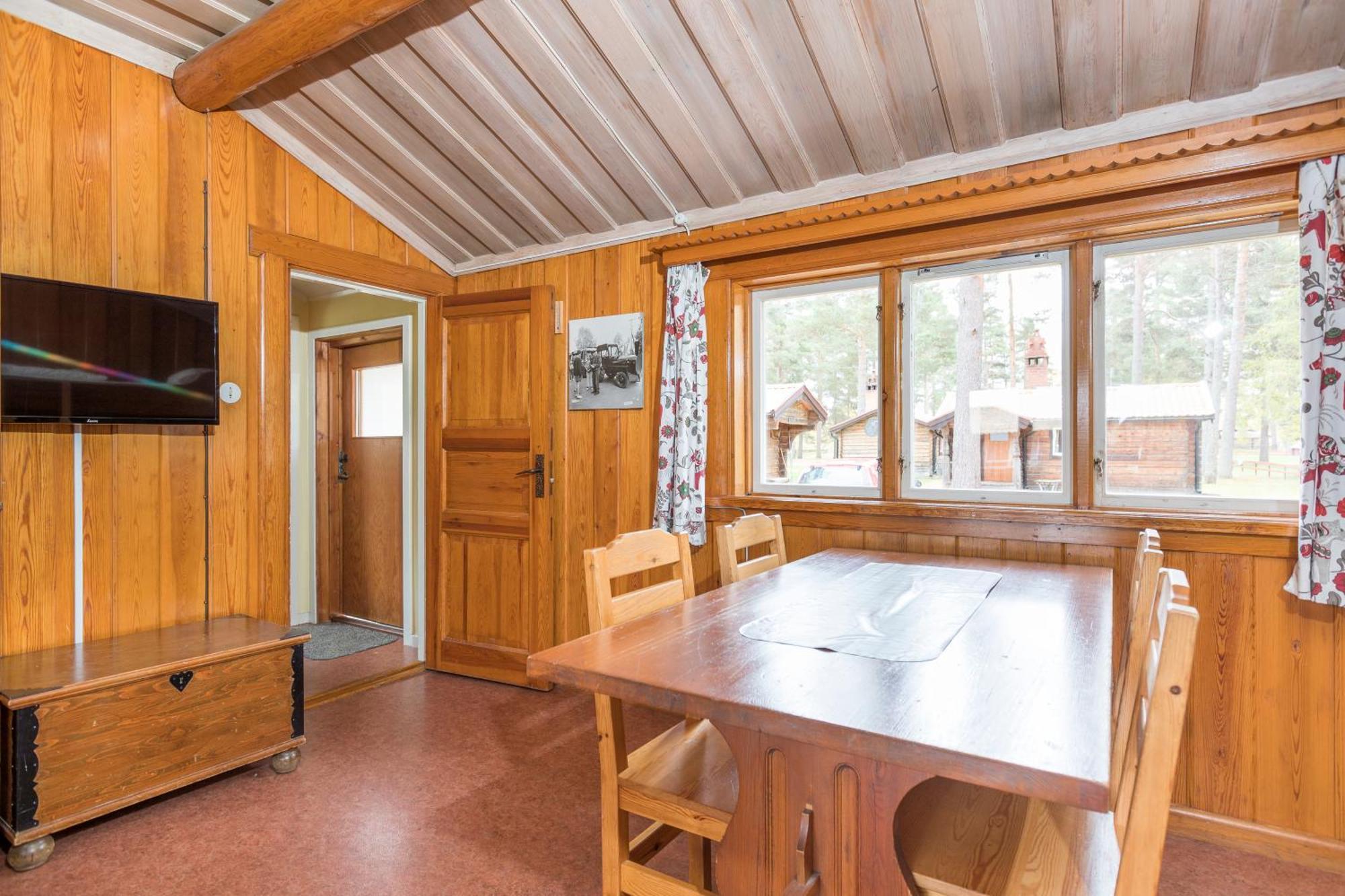 Гостевой дом First Camp Orsa - Dalarna Экстерьер фото